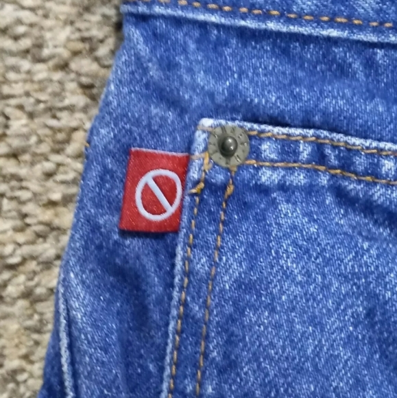Vintage No Excuses high waisted button fly jean shorts. Women’s size 13/14 - Picture 5 of 6
